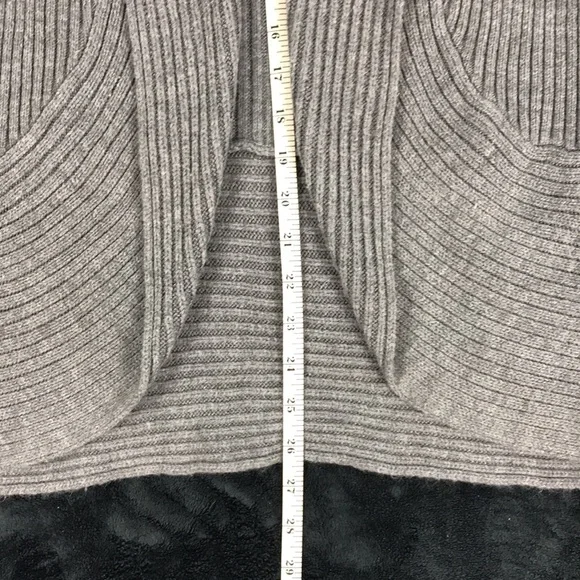 Sweater - Picture 4 of 5